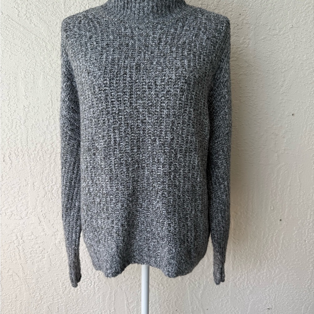 AMERICAN EAGLE GRAY KNIT SWEATER SMALL LONG SLEEVE MOCK TURTLE NECK LOOSE FIT